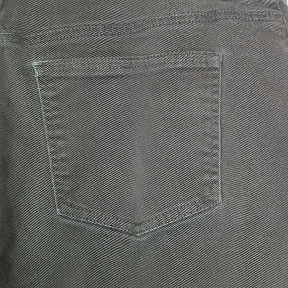 Sonoma Jeans Women's Size 16 Average Life and Style Black Denim Straight Leg - Picture 6 of 9